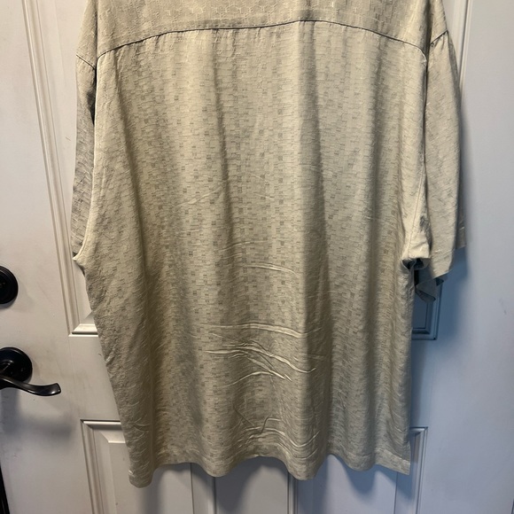 Tommy Bahama Vtg inspired green silk button up - Picture 6 of 8